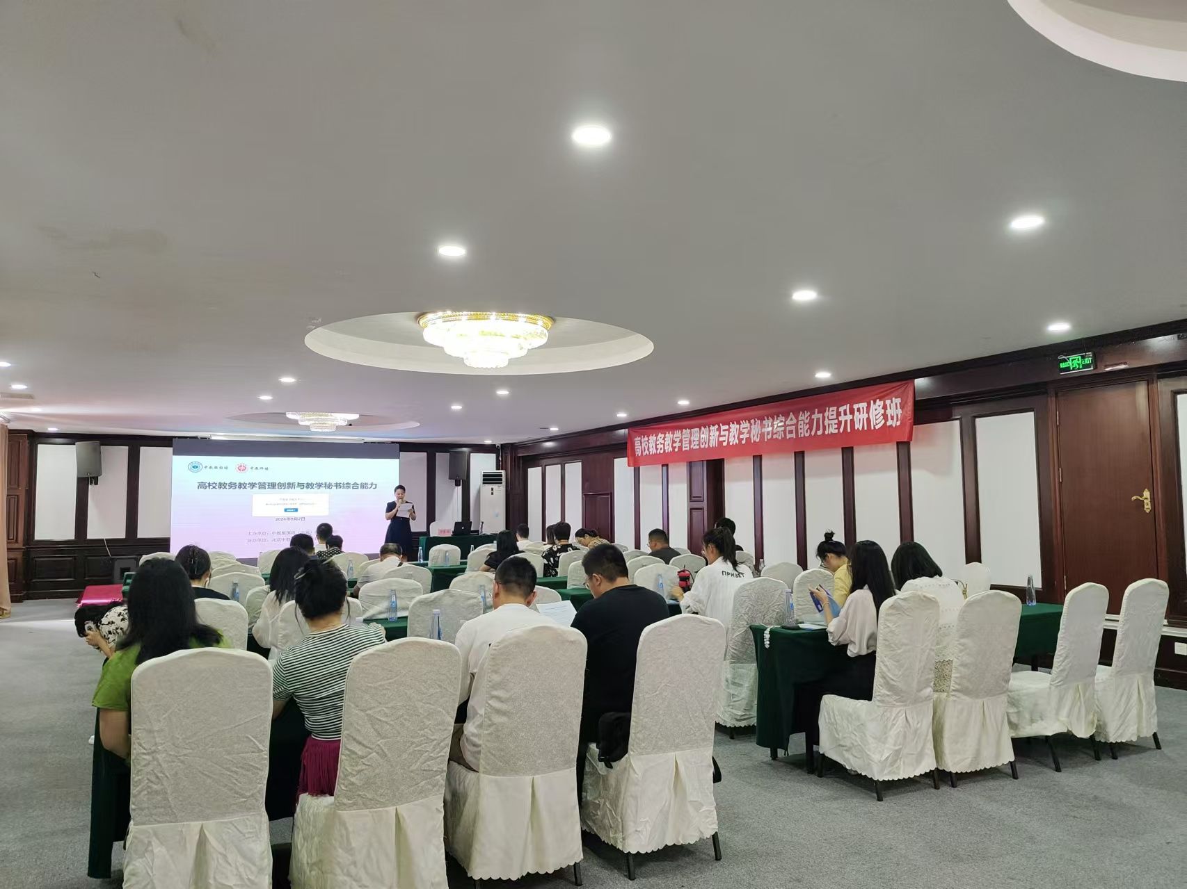 1edce9.jpg